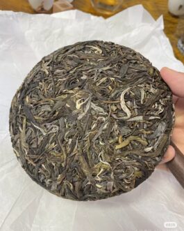 Puerh Raw Tea Cake 357g Chinese Tea Unfermented aids Digestion can be Collected as Festival Gift