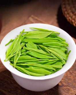 Fragrant-type Premium Longjing Tea 2025 New Harvest Spring Tea with Tender Buds and Rich Aroma